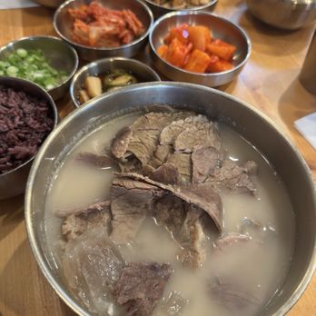 Han Sang - Gal Bi Tang (갈비탕) - Korean Near Me - Millbrae, California Han Sang - Gal Bi Tang (갈비탕) - Korean Near Me - Millbrae, California