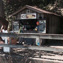 Tigh-Na-Mara Seaside Spa Resort & Conference Centre - Snack Shack at the beach, in case you forgot anything or just want a snack or cool drink.