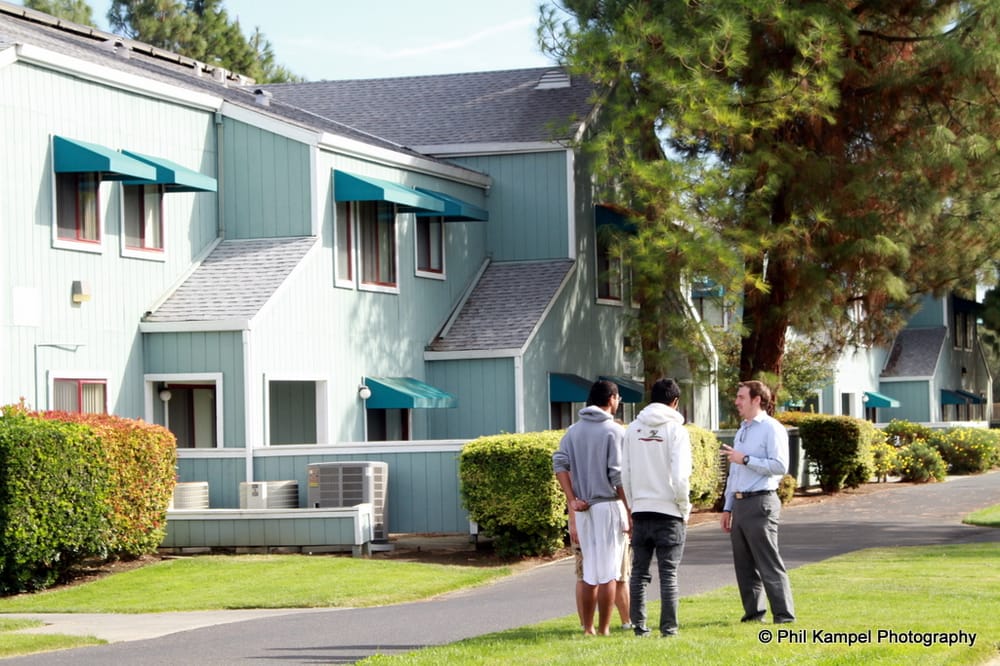 THE ATRIUMS with photos Updated August 2024 16 Photos 400 Russell