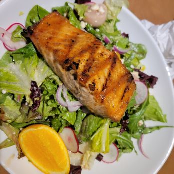 Cafe 4 - Salmon and beet salad - Comfort Food Near Me - Knoxville, Tennessee Cafe 4 - Salmon and beet salad - Comfort Food Near Me - Knoxville, Tennessee