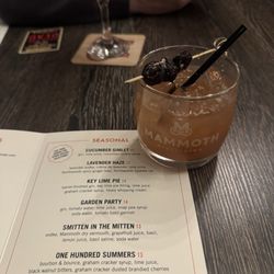 Mammoth Distilling - One hundred summers drink