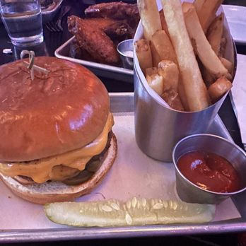 Shaffer’s - Shaffer's burger (beyond version) - mouthwatering! - Cocktail Bars Near Me - New York, New York