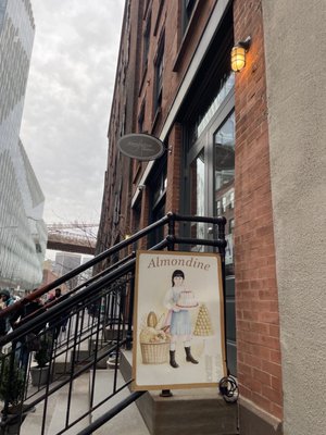 Almondine Bakery by null