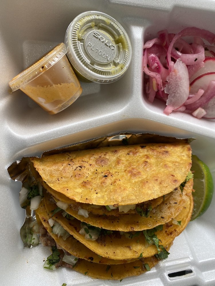 King Tacos N More Logo