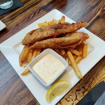 Hana Koa Brewing - Fish and chips - Breweries Near Me - Honolulu, Hawaii Hana Koa Brewing - Fish and chips - Breweries Near Me - Honolulu, Hawaii