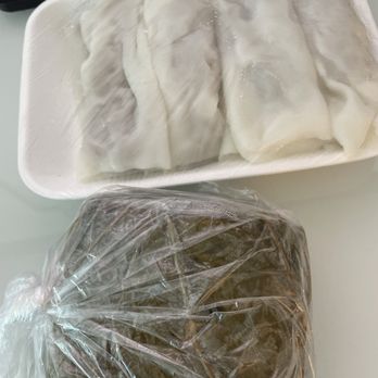 Chiu Quon Bakery - Bakeries Near Me - Chicago, Illinois
