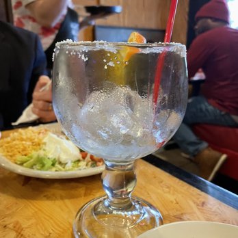 Acapulco Mexican Grille - Medium margarita - Mexican Near Me - Tallassee, Alabama