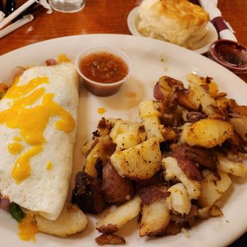 Joe Momma's - Egg white Denver Omelette with house potatoes and a biscuit - Breakfast & Brunch Near Me - Meridian, Idaho