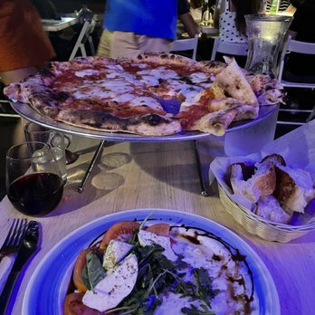 Song E Napule - Pizza Near Me - New York, New York Song E Napule - Pizza Near Me - New York, New York