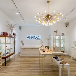 APRICOT room