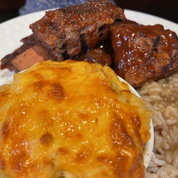 Delta's - Peach Ribs with Macaroni & Cheese and Rice & Gravy - Soul Food Near Me - New Brunswick, New Jersey