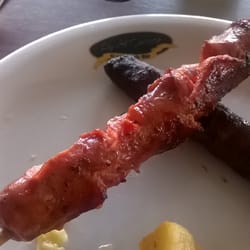 Espetto Carioca - Espeto de cafta e e linguiça apimentada.