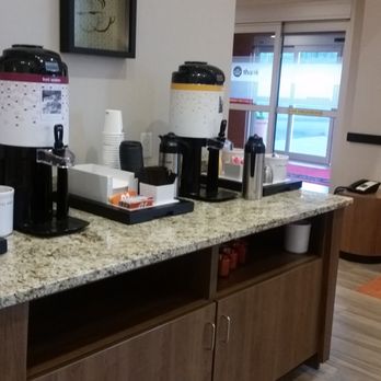 Hampton Inn & Suites by Hilton Truro - Coffee and hot water - Hotels Near Me - Millbrook, Nova Scotia