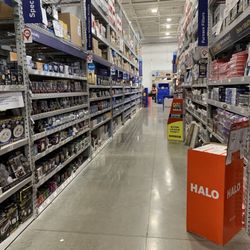 Lowe's Home Improvement - Lightbulb area