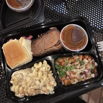 The Silos - Bbq brisket , Mac n cheese and beans - Beer Gardens Near Me - Dayton, Ohio The Silos - Bbq brisket , Mac n cheese and beans - Beer Gardens Near Me - Dayton, Ohio