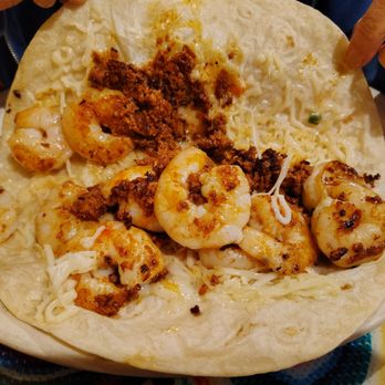Las Margaritas - Shrimp and Chorizo Quesadilla - Inside - Mexican Near Me - West Memphis, Arkansas Las Margaritas - Shrimp and Chorizo Quesadilla - Inside - Mexican Near Me - West Memphis, Arkansas