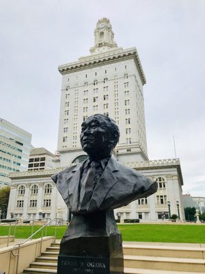 Oakland City Hall by null