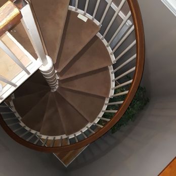 Inn at Parkside - Private spiral staircase leading to happiness suite. Stained and dingy carpet on stairs. - Bed & Breakfast Near Me - Sacramento, California Inn at Parkside - Private spiral staircase leading to happiness suite. Stained and dingy carpet on stairs. - Bed & Breakfast Near Me - Sacramento, California