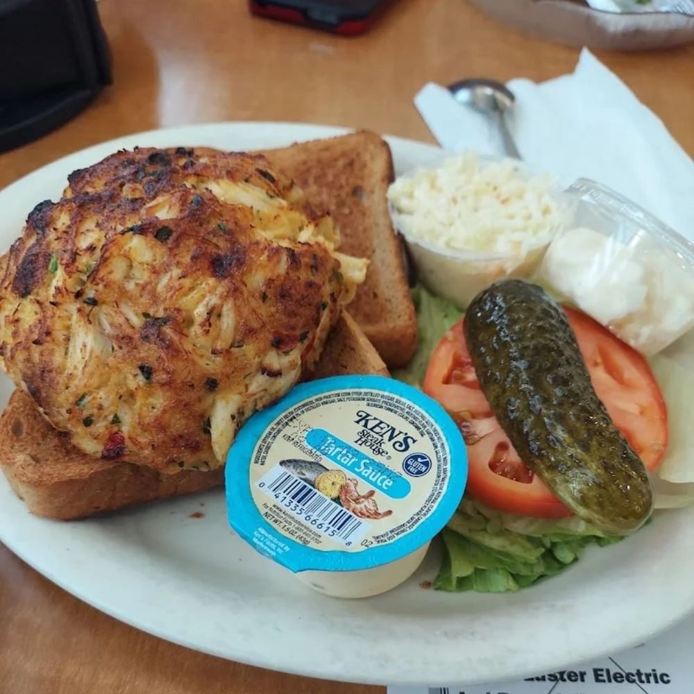 Double T Diner - Baltimore - Crabcake - Diners Near Me - Baltimore, Maryland