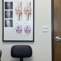 Scottsdale Ortho Specialist - Exam room