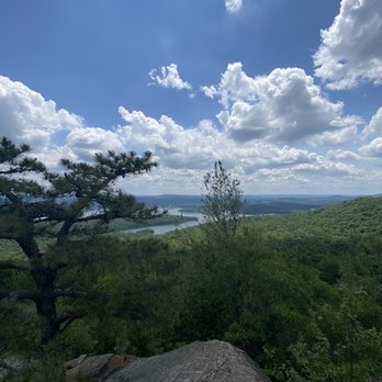 Norvin Green State Forest - Hiking Near Me - Ringwood, New Jersey