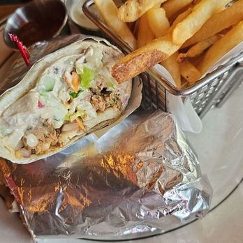 Farmhouse Cafe & Eatery - Chicken gyro - Breakfast & Brunch Near Me - Westwood, New Jersey Farmhouse Cafe & Eatery - Chicken gyro - Breakfast & Brunch Near Me - Westwood, New Jersey
