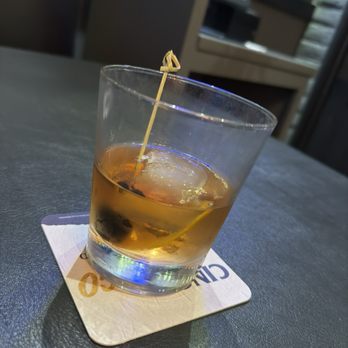 Morrison - Burbank - Whistle Pig Straight Rye 10 Year Old Fashioned - Gastropubs Near Me - Burbank, California Morrison - Burbank - Whistle Pig Straight Rye 10 Year Old Fashioned - Gastropubs Near Me - Burbank, California