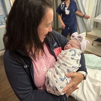 Kirsten Dudley Doula - A few minutes after my daughter was born! - Doulas Near Me Kirsten Dudley Doula - A few minutes after my daughter was born! - Doulas Near Me