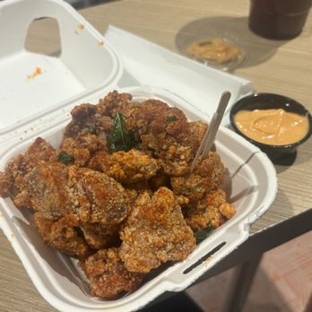 Bopomofo Cafe - Spicy Popcorn Chicken - Sandwiches Near Me - San Diego, California