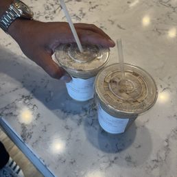 left: vanilla summer moon latte right: vanilla 1/2 summer moon latte left: vanilla summer moon latte right: vanilla 1/2 summer moon latte