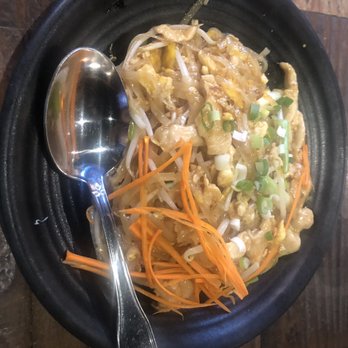 Thai Towne Eatery - Chicken Pad Thai - Thai Near Me - Orange, California Thai Towne Eatery - Chicken Pad Thai - Thai Near Me - Orange, California
