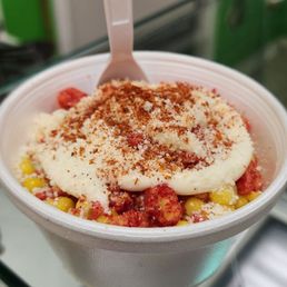 Esquites with crunchy flamming hot cheetos which i typically hate. So good. Esquites with crunchy flamming hot cheetos which i typically hate. So good.