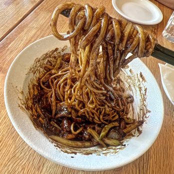 Shang Noodle & Chinese - Cha Jang Mein - Chinese Near Me - Evanston, Illinois