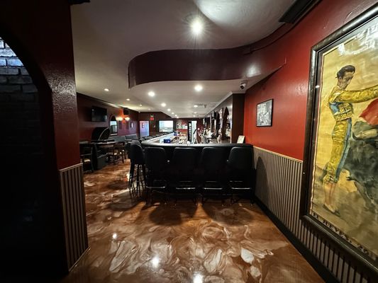 Segovia's Cocktail Bar & Lounge by null