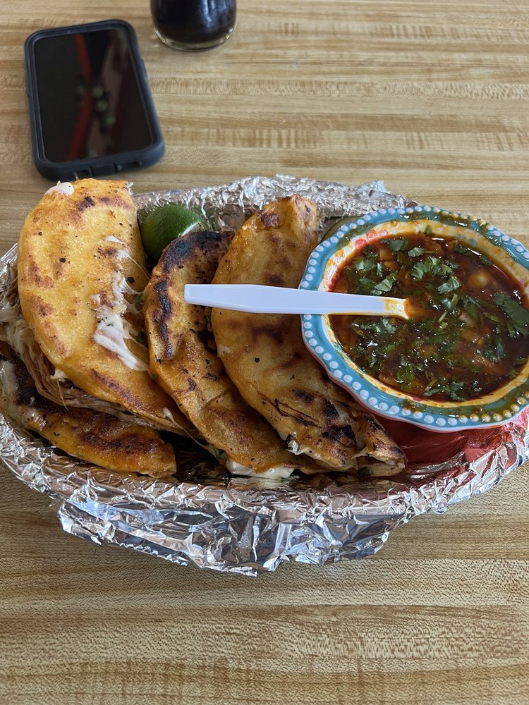 Antojitos Mexicanos El Barbas