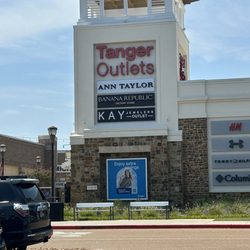 Tanger Outlets Southaven - Front of Tanger Mall