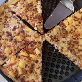 Simple Simon's Pizza - Pineapple pizza - Pizza Near Me - Glenpool, Oklahoma Simple Simon's Pizza - Pineapple pizza - Pizza Near Me - Glenpool, Oklahoma