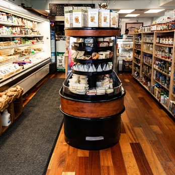Concord Provisions & Country Kitchen - a grocery store - Grocery Near Me - Concord, Massachusetts Concord Provisions & Country Kitchen - a grocery store - Grocery Near Me - Concord, Massachusetts
