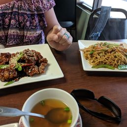 House Special Lo Mein