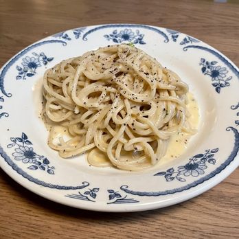 Fife & Farro - Cacio e pepe pasta - Pizza Near Me - San Antonio, Texas Fife & Farro - Cacio e pepe pasta - Pizza Near Me - San Antonio, Texas