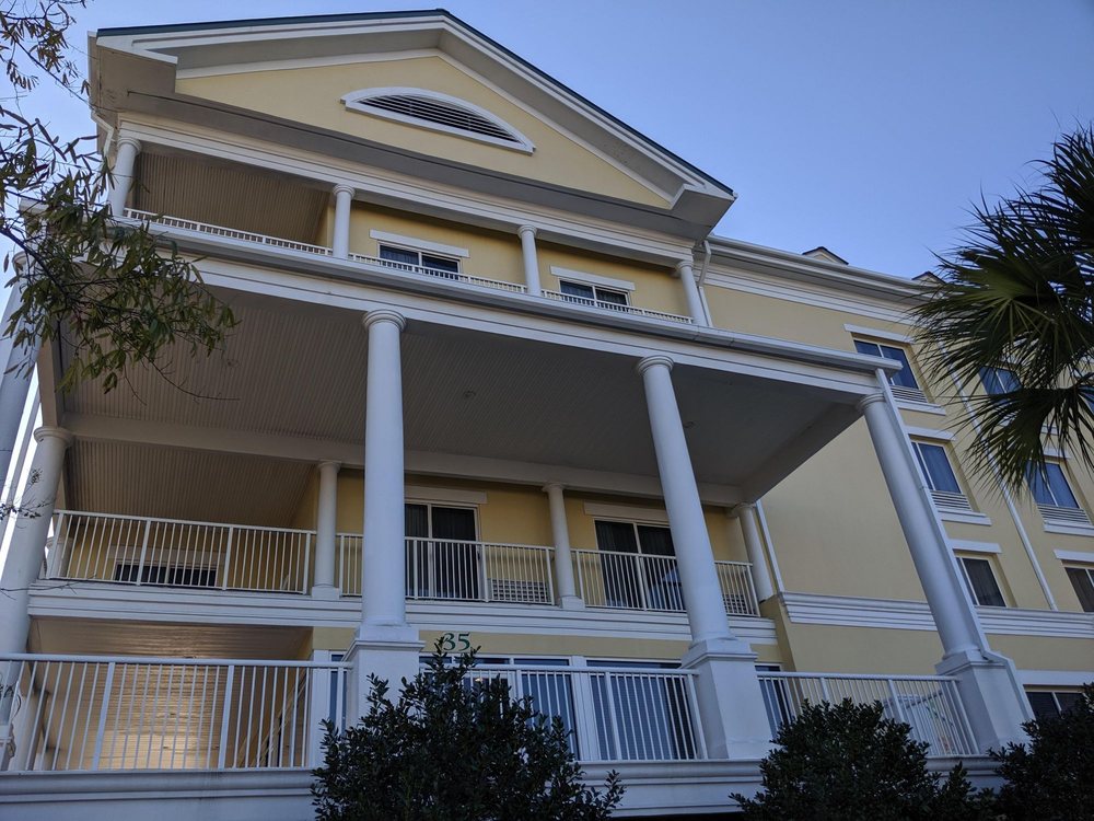 COURTYARD CHARLESTON WATERFRONT 171 Photos & 136 Reviews 35 Lockwood Dr, Charleston, South