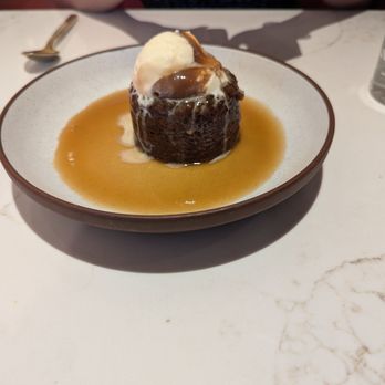 Gordon Ramsay Hell's Kitchen - Toffee pudding - Desserts Near Me - Washington, DC, District of Columbia