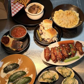 The Garage - Seafood Near Me - Ocean Shores, Washington