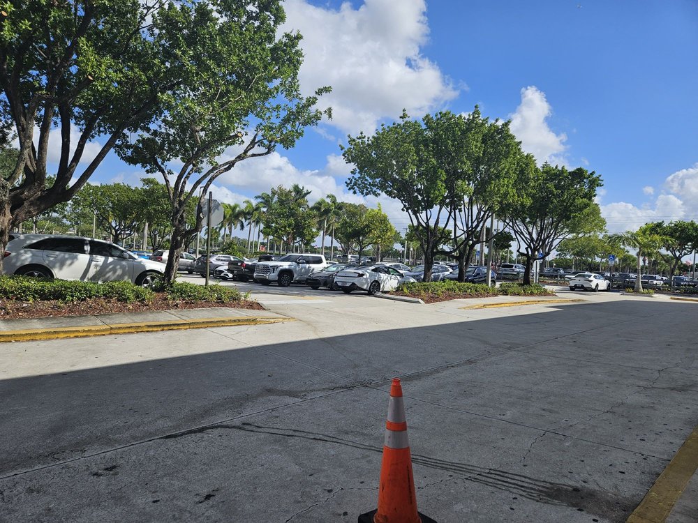 AUTONATION TOYOTA WESTON SERVICE CENTER Updated September 2024 22 Photos & 27 Reviews 4050