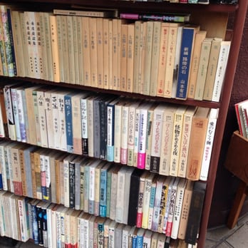 雑司が谷『古書往来座』は、いつも何かが過剰……。愛と笑いの