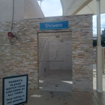 Grand Sierra Resort - Showers - Hotels Near Me - Reno, Nevada Grand Sierra Resort - Showers - Hotels Near Me - Reno, Nevada