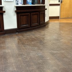 Mary Immaculate Ambulatory Surgery Center - Dirty floor