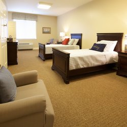 Commonwealth Senior Living at Leigh Hall