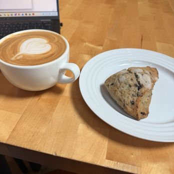 Caffe Amouri - Coffee & Tea Near Me - Vienna, Virginia