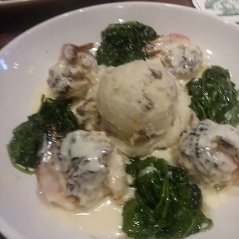 Maggie McFly's - New American Near Me - Virginia Beach, Virginia